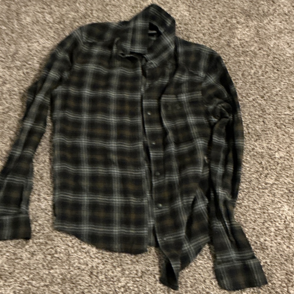 Under Armour Black and White Plaid Flannel With Snaps